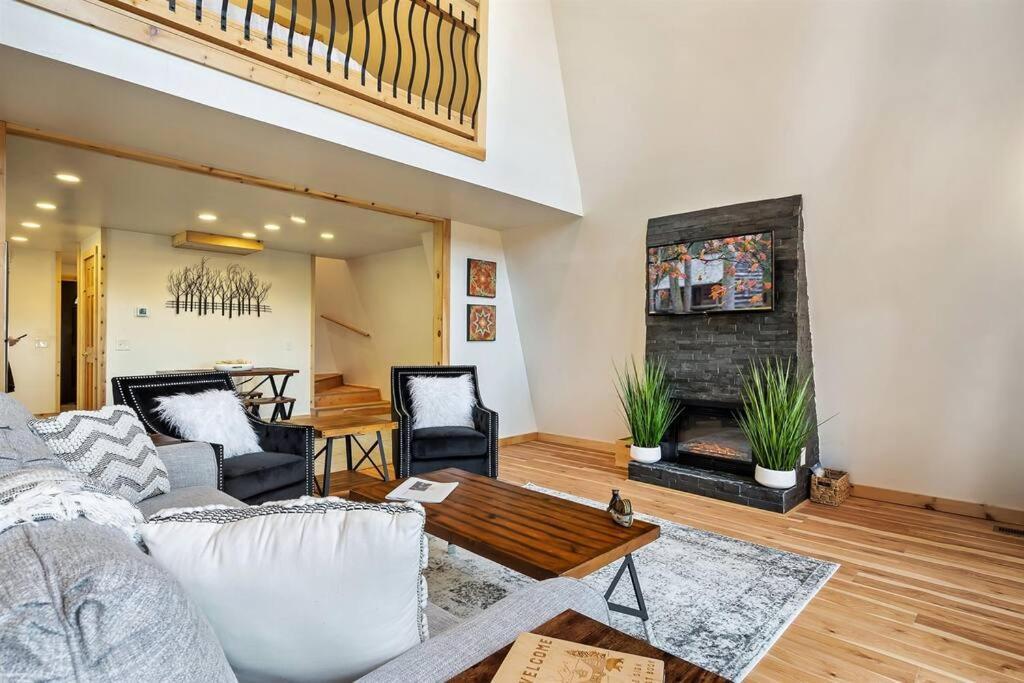 Villa Secluded Mtn View New! 10 Mins To Gatlinburg Or Park Exterior foto